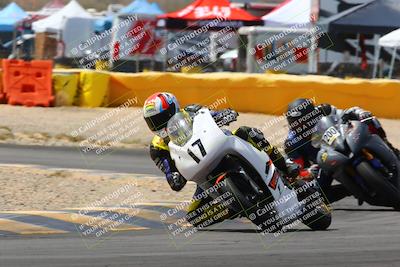 media/Apr-09-2022-SoCal Trackdays (Sat) [[c9e19a26ab]]/Turn 2 (1140am)/